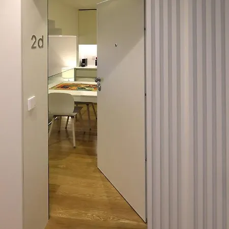 Flh Spacious Duplex Appartement *